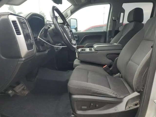2019 GMC SIERRA K2500 SLE  