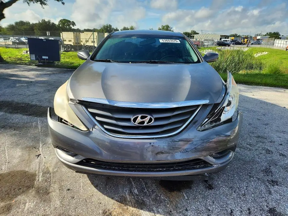 2011 HYUNDAI SONATA GLS  