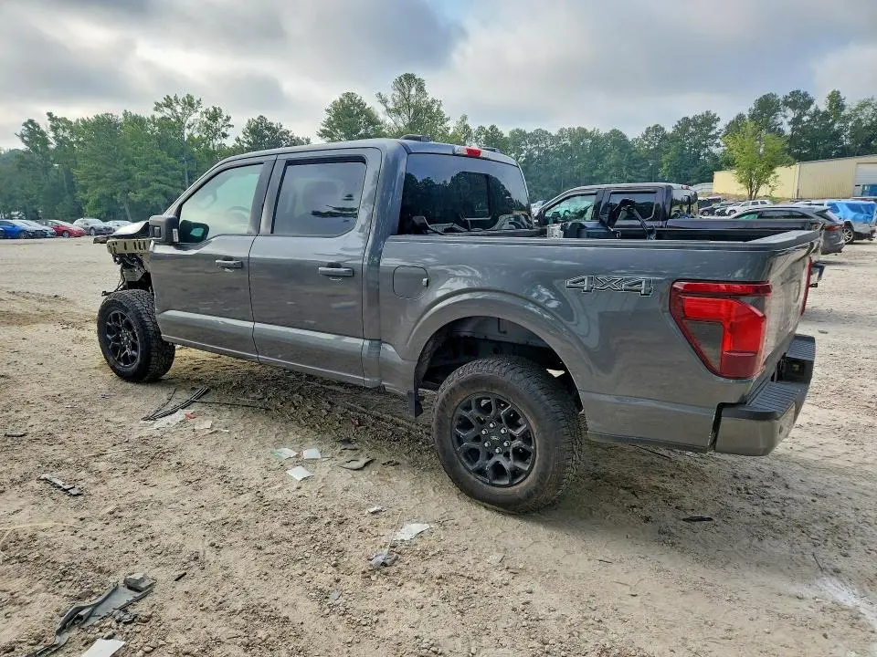2025 FORD F150 XLT  