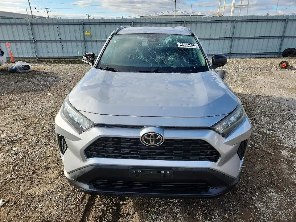 2021 TOYOTA RAV4 LE  