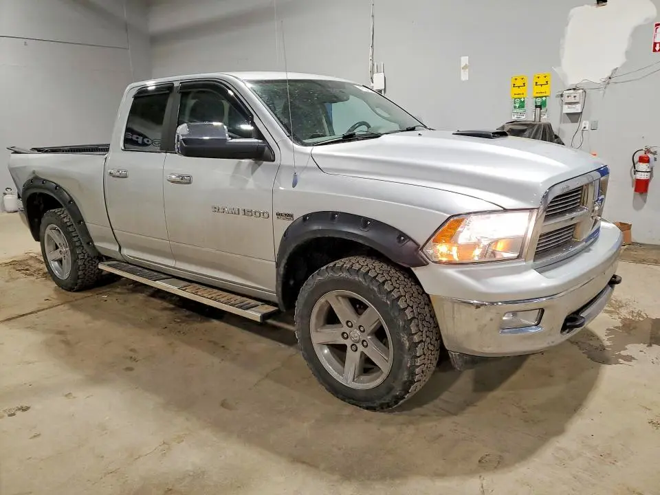 2012 DODGE RAM 1500 SLT  