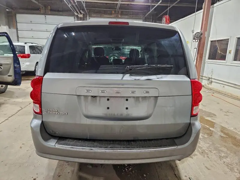 2020 DODGE GRAND CARAVAN SE  