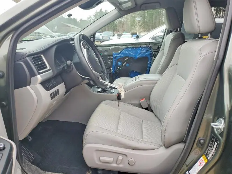 2018 TOYOTA HIGHLANDER LE PLUS  