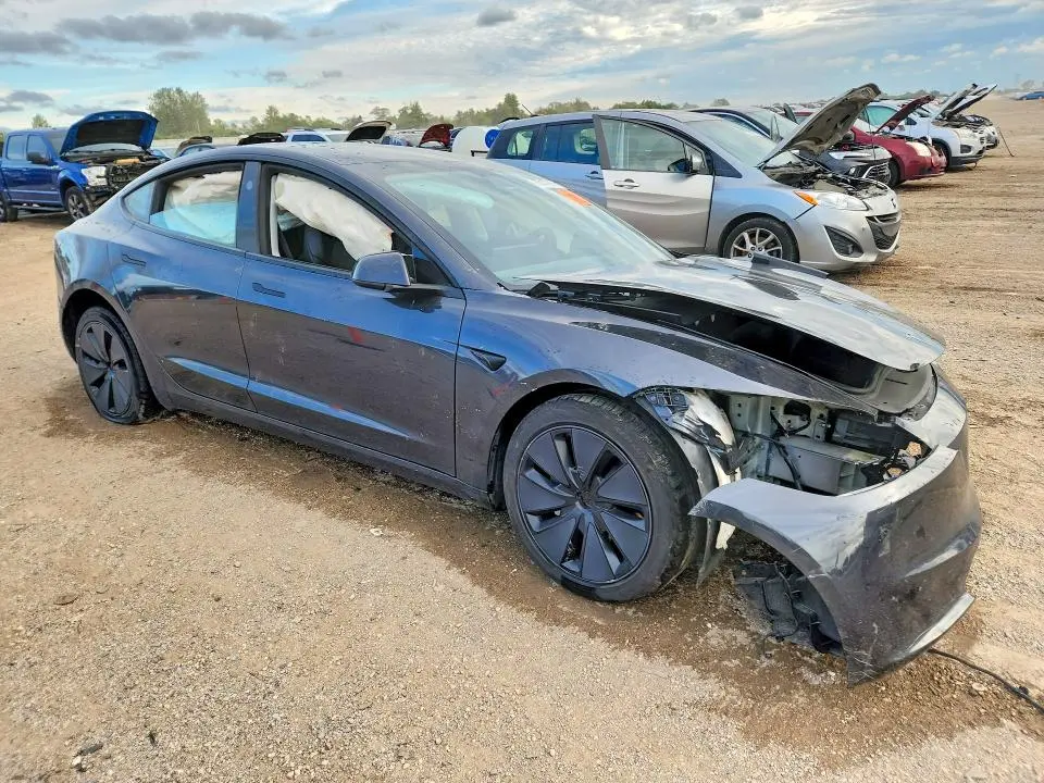 2025 TESLA MODEL 3   