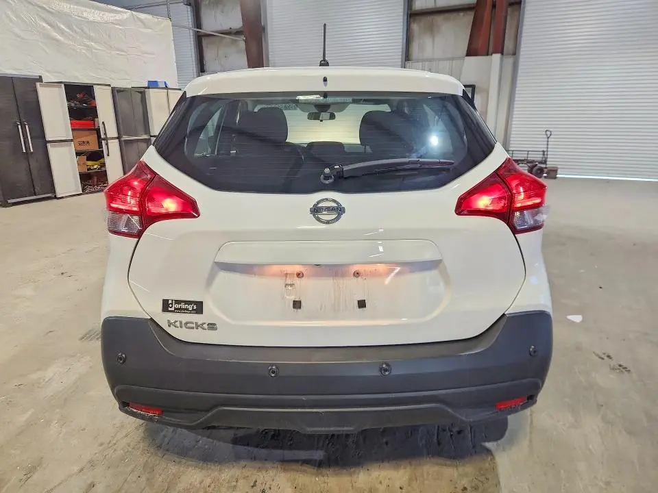 2020 NISSAN KICKS S  