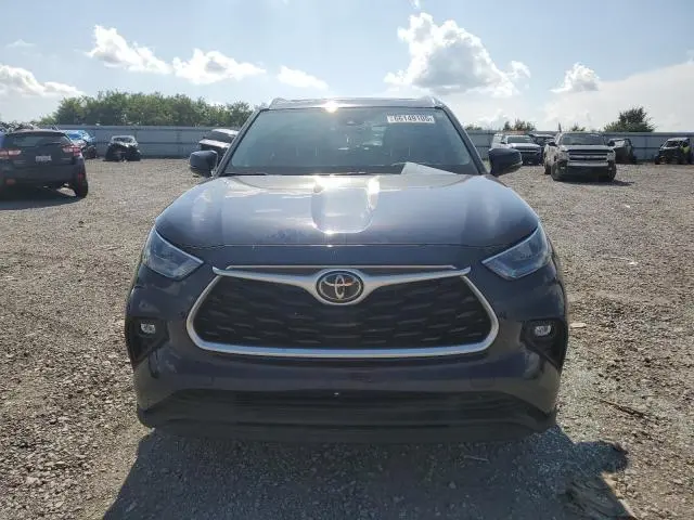 2020 TOYOTA HIGHLANDER XLE  