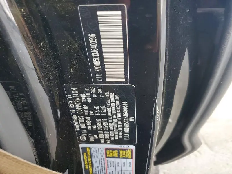 2018 KIA SEDONA LX  