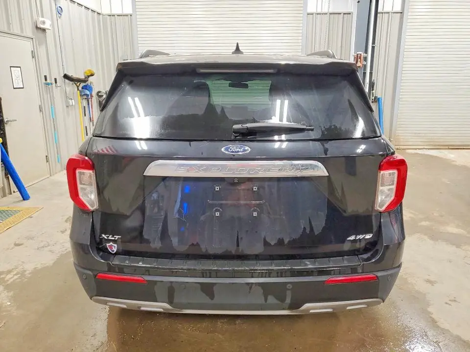 2022 FORD EXPLORER XLT  