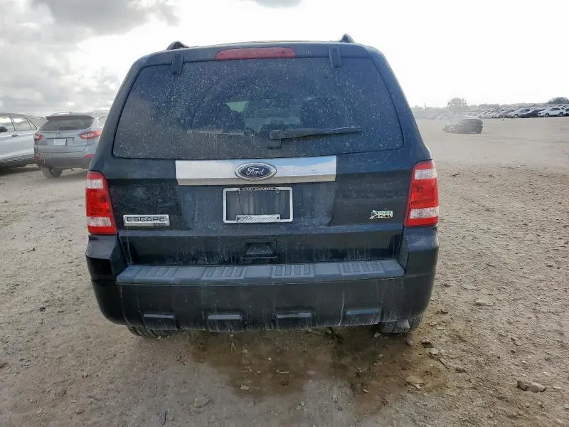 2010 FORD ESCAPE LIMITED  