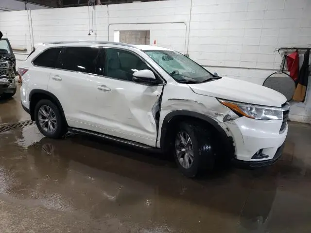 2015 TOYOTA HIGHLANDER XLE  