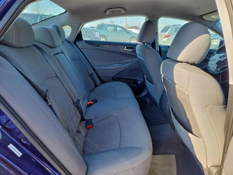 2011 HYUNDAI SONATA GLS  