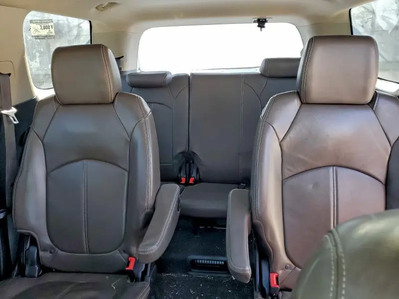 2013 GMC ACADIA SLT-1  