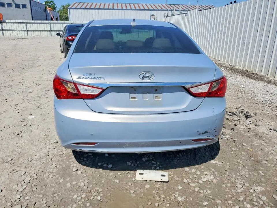 2011 HYUNDAI SONATA GLS  