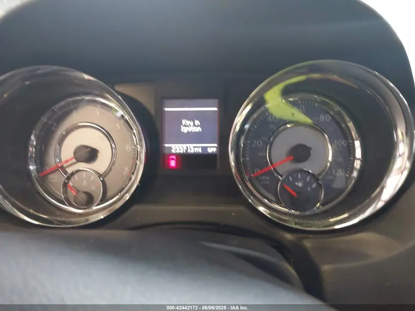 2016 CHRYSLER TOWN & COUNTRY TOURING