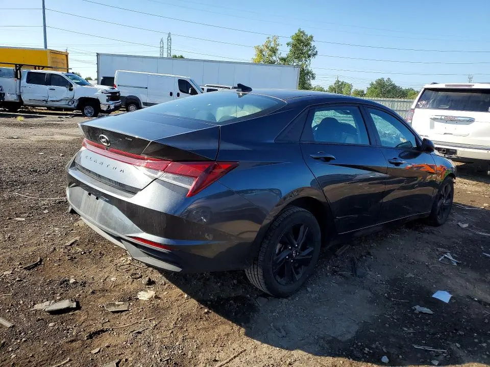 2022 HYUNDAI ELANTRA SEL  