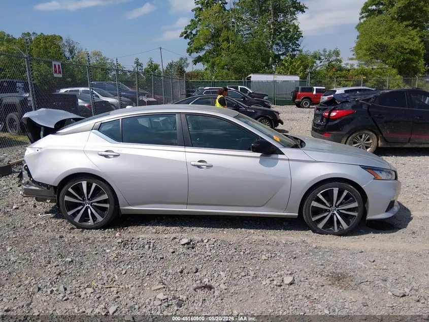 2022 NISSAN ALTIMA SR FWD