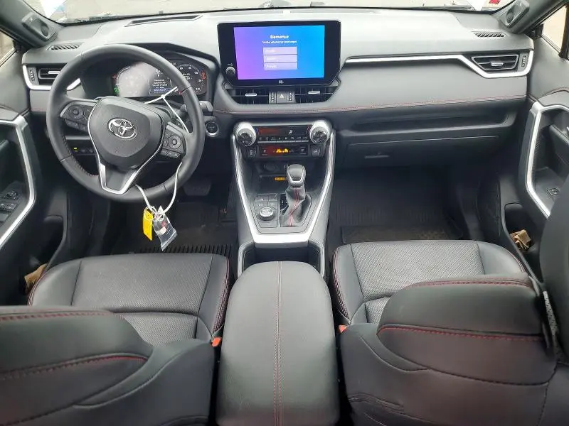 2025 TOYOTA RAV4 XSE  