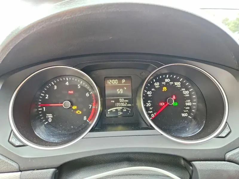 2015 VOLKSWAGEN JETTA SE  