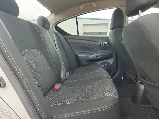 2018 NISSAN VERSA S  