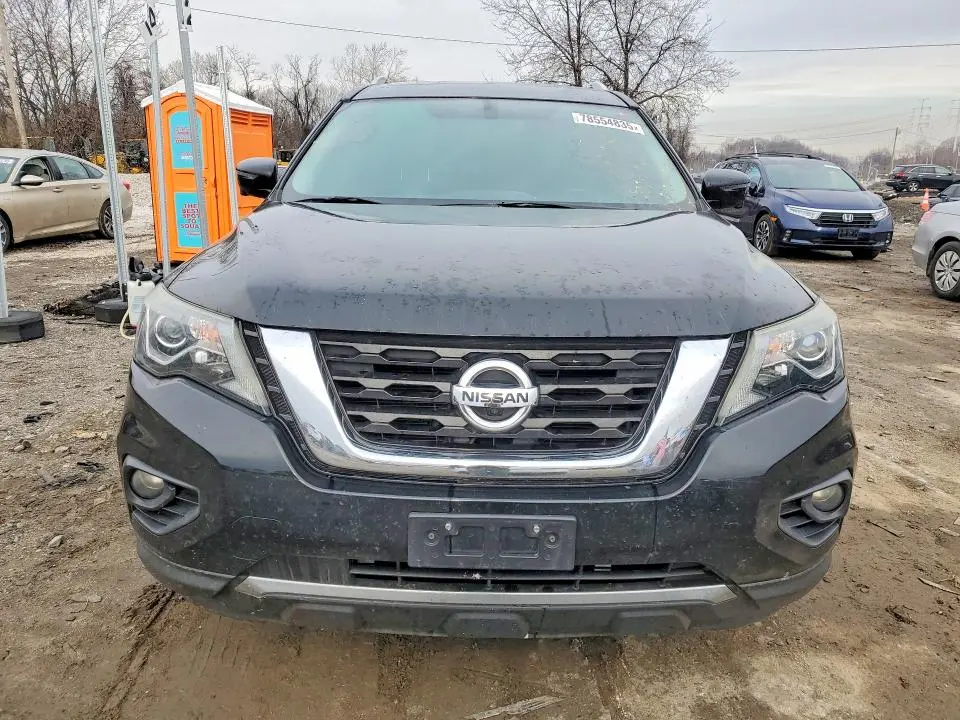 2017 NISSAN PATHFINDER PLATINUM  