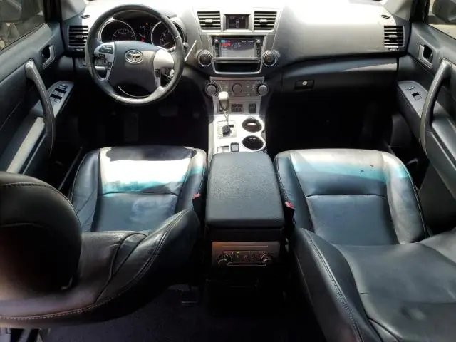 2013 TOYOTA HIGHLANDER BASE  
