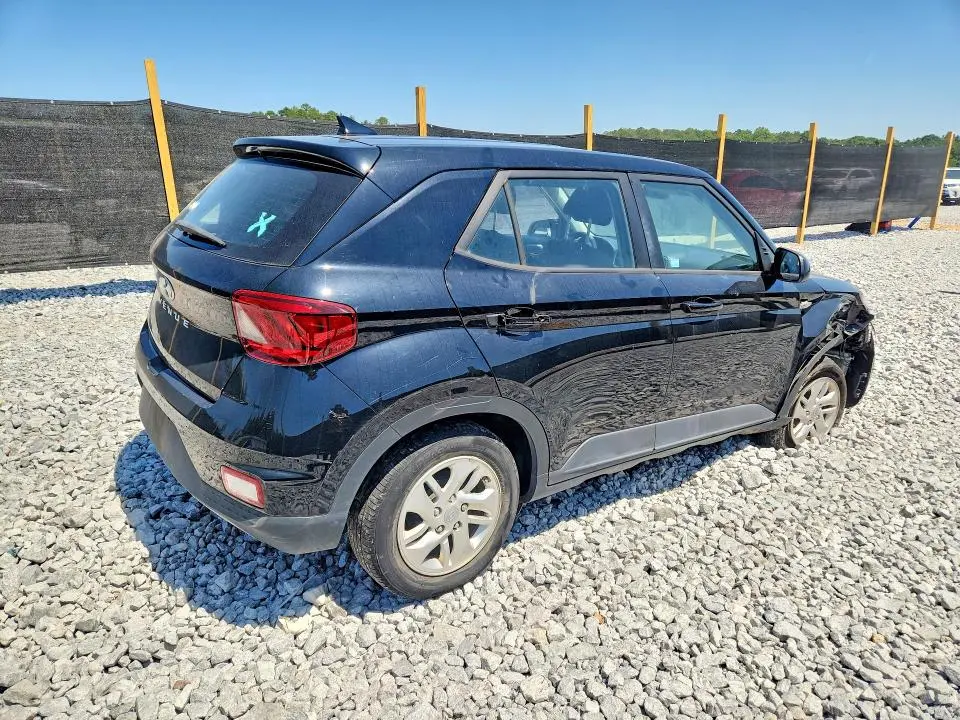 2022 HYUNDAI VENUE SE  