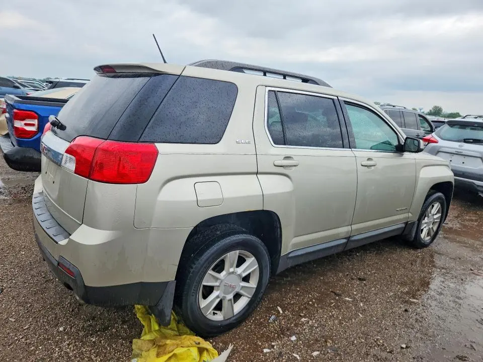 2013 GMC TERRAIN SLE  