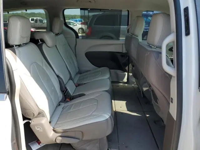 2017 CHRYSLER PACIFICA TOURING L  
