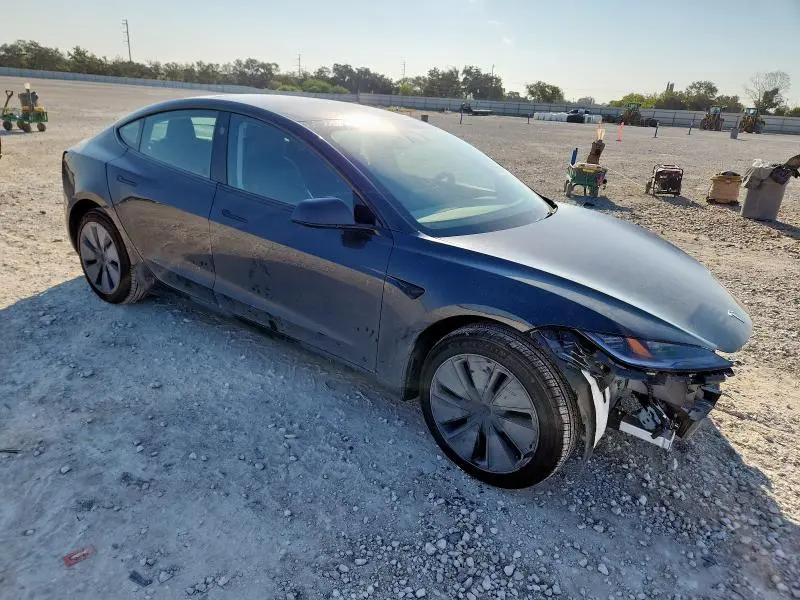 2025 TESLA MODEL 3   
