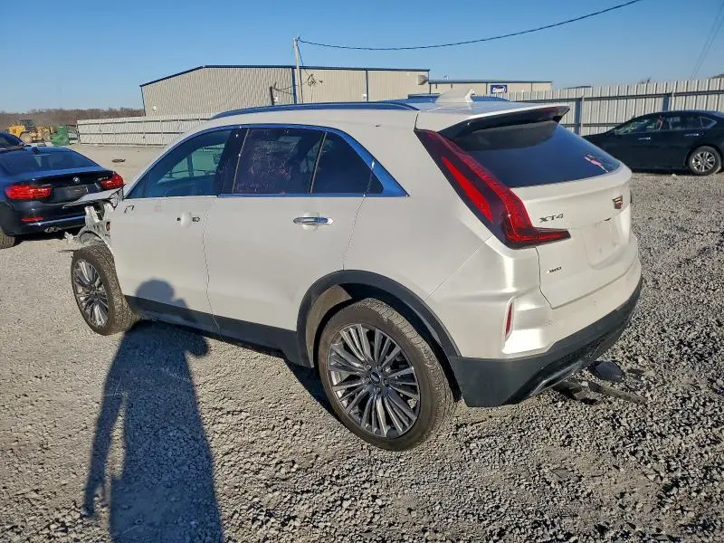 2024 CADILLAC XT4 PREMIUM LUXURY  