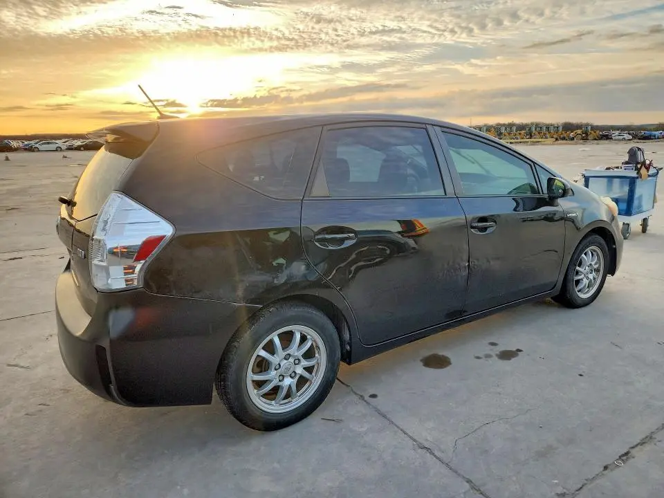 2012 TOYOTA PRIUS V THREE  
