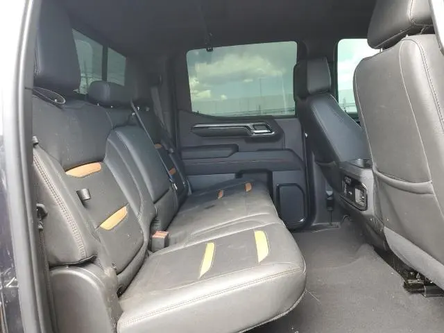 2023 GMC SIERRA K1500 AT4  