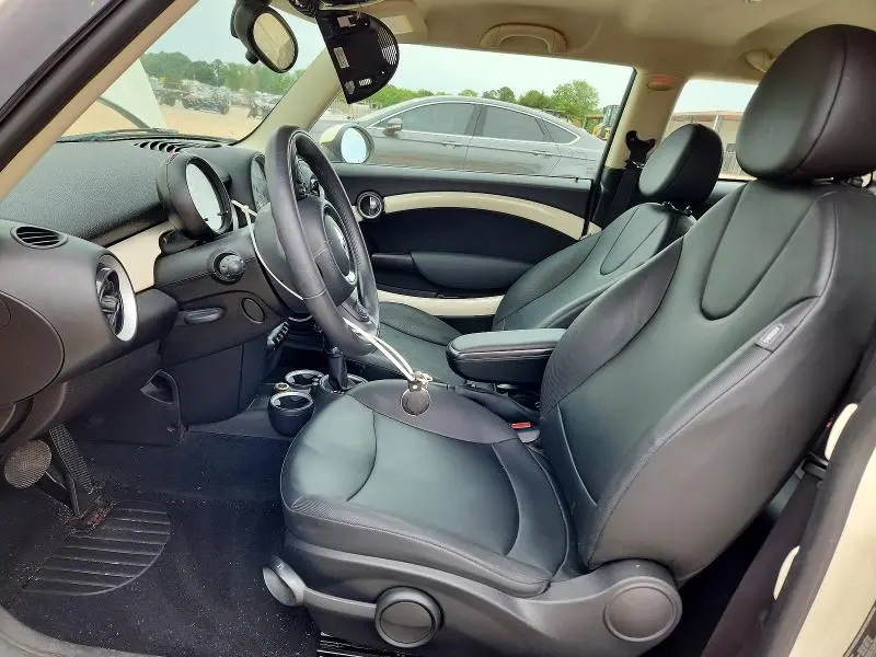 2013 MINI COOPER   