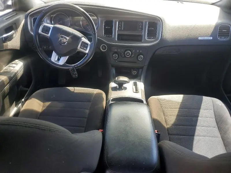 2013 DODGE CHARGER SE  