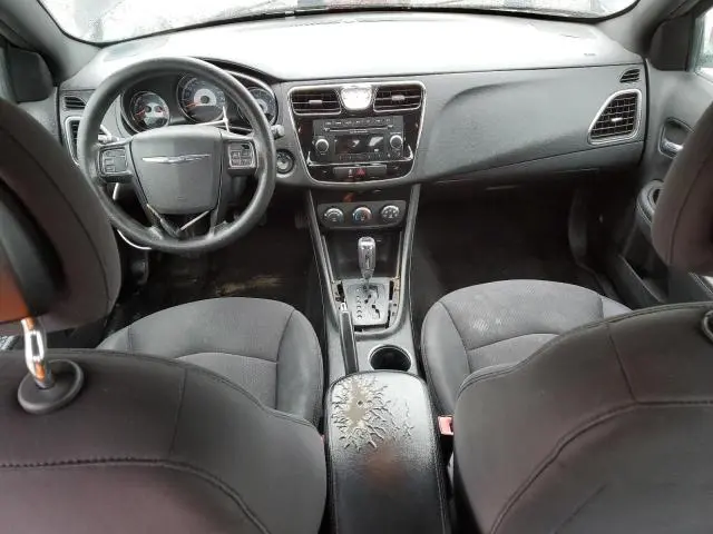 2013 CHRYSLER 200 LX  