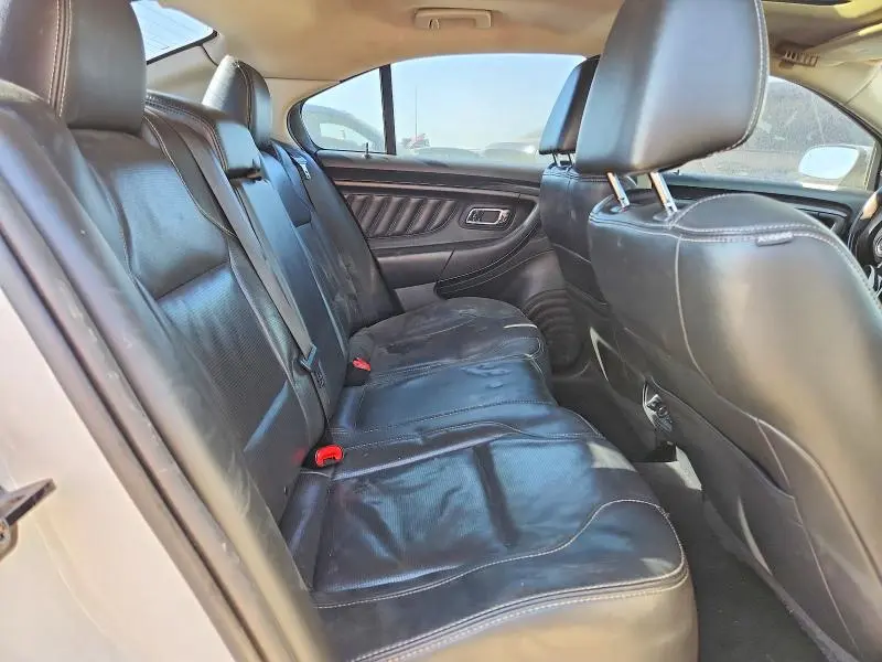 2011 FORD TAURUS LIMITED  
