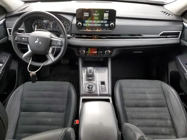 2022 MITSUBISHI OUTLANDER SE  