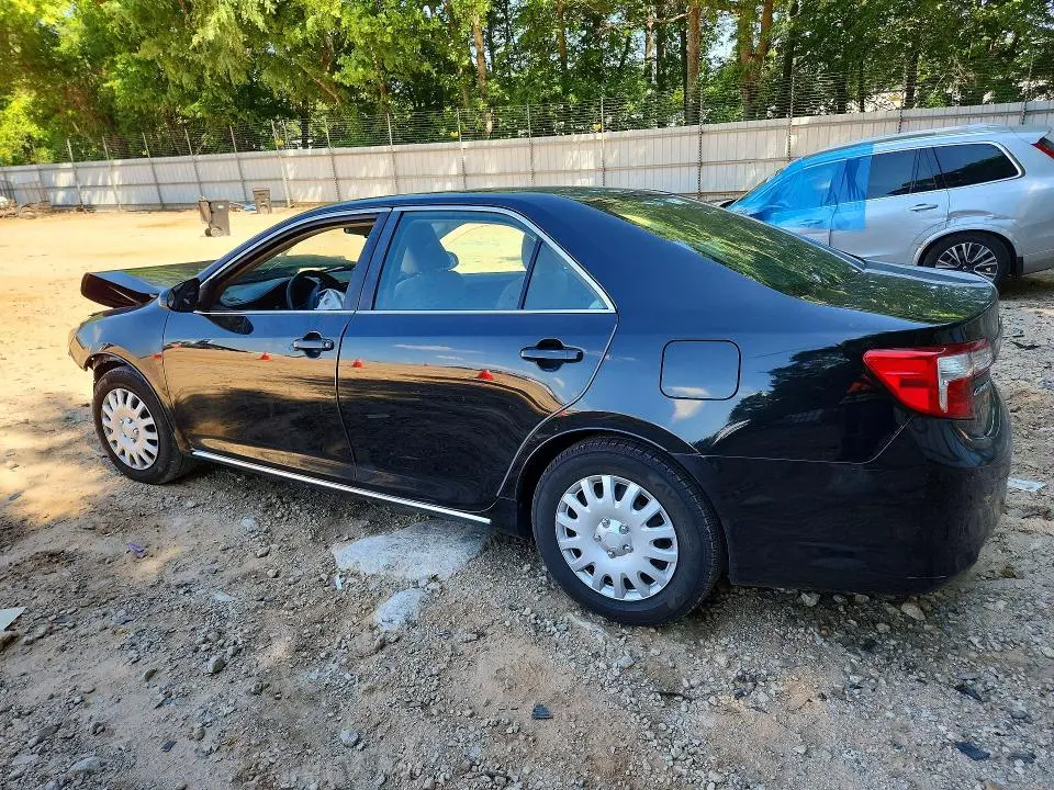 2013 TOYOTA CAMRY LE  