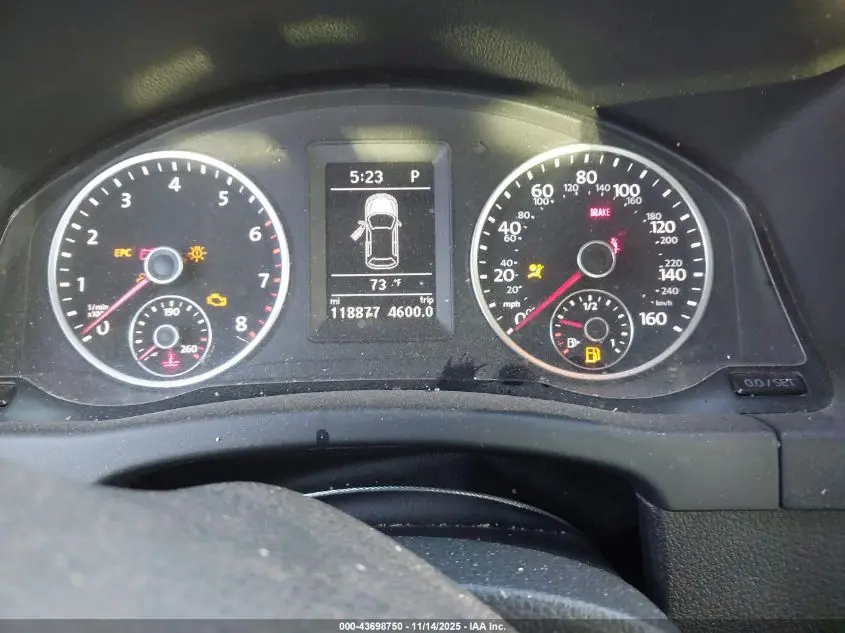 2016 VOLKSWAGEN TIGUAN SE