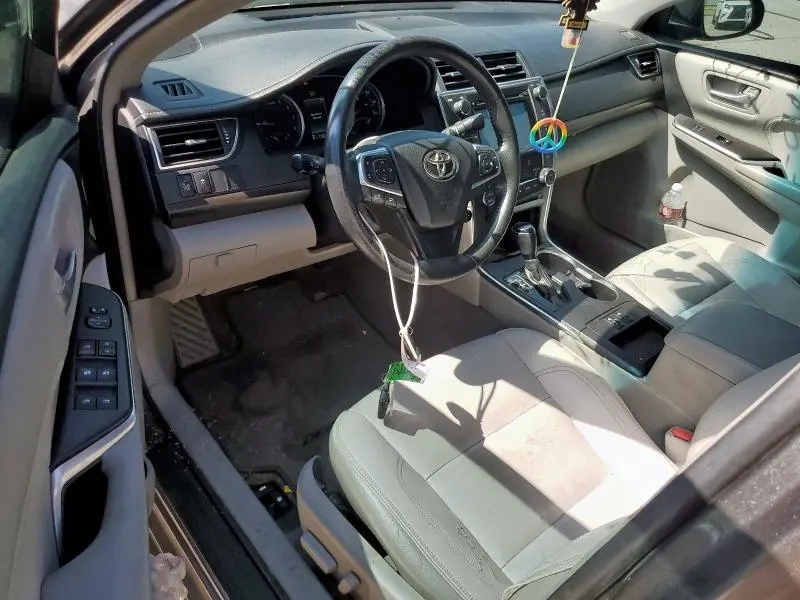 2017 TOYOTA CAMRY LE  