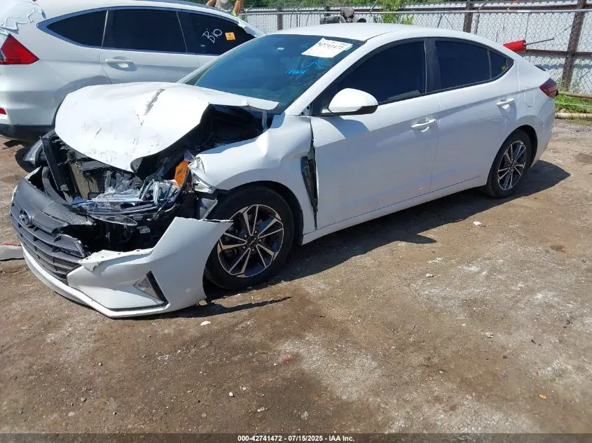 2019 HYUNDAI ELANTRA SE