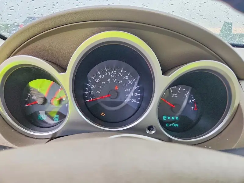 2010 CHRYSLER SEBRING LIMITED  