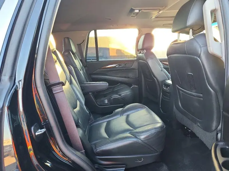 2017 CADILLAC ESCALADE PREMIUM LUXURY  