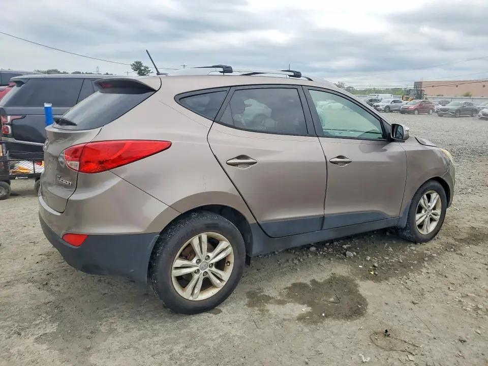 2012 HYUNDAI TUCSON GLS  
