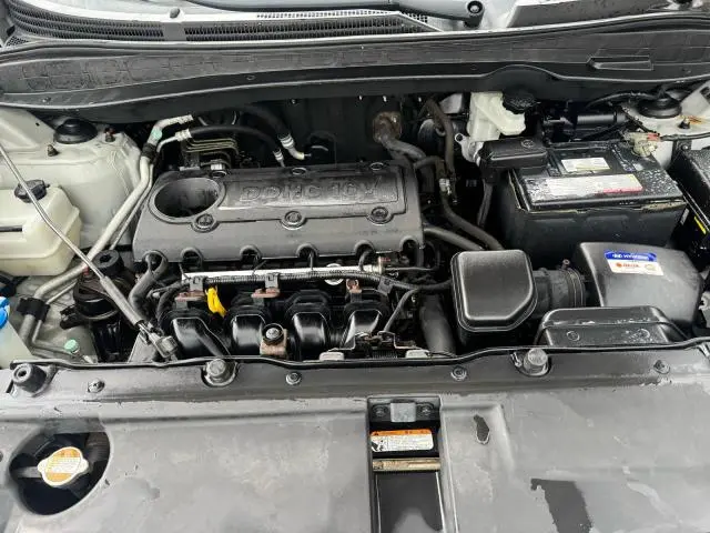 2011 HYUNDAI TUCSON GLS  