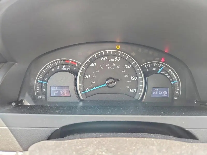 2012 TOYOTA CAMRY LE  