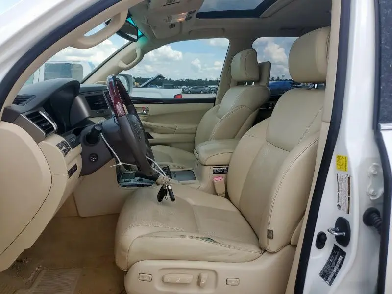 2015 LEXUS LX 570  
