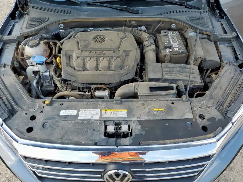 2022 VOLKSWAGEN PASSAT R-LINE  