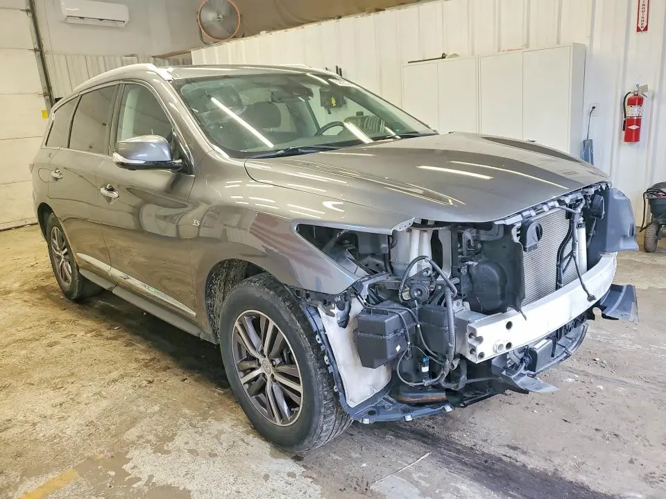 2019 INFINITI QX60 LUXE  