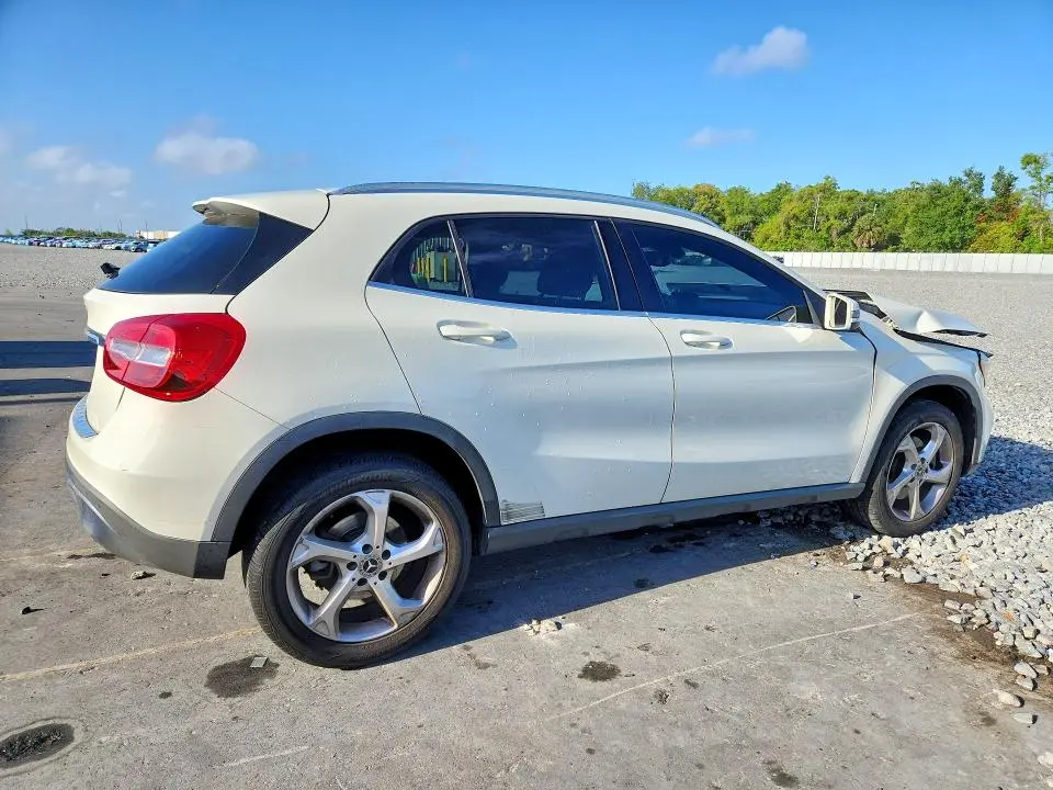 2018 MERCEDES-BENZ GLA 250  